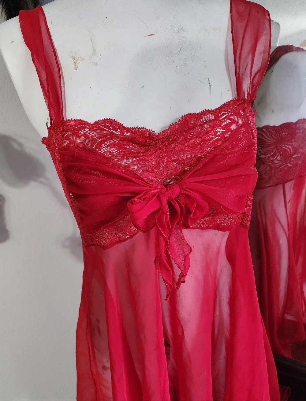 Red Sheer Vintage Victorias Secret Nightie - Picture 6 of 6